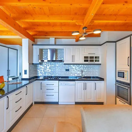 2 Bedroom With Pool - 5 Minutes Drive To The Center Vila Kalkan