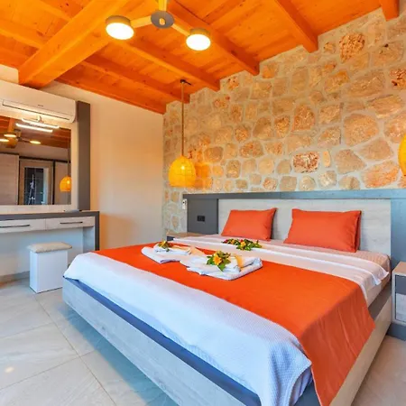 2 Bedroom With Pool - 5 Minutes Drive To The Center Kalkan