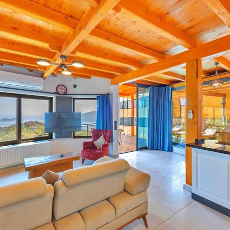 2 Bedroom With Pool - 5 Minutes Drive To The Center Vila