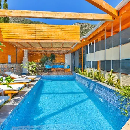 2 Bedroom With Pool - 5 Minutes Drive To The Center Vila