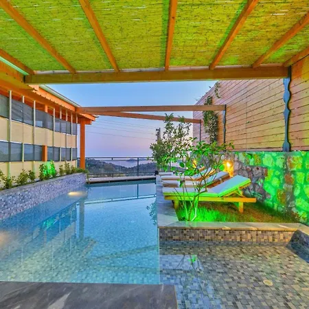 2 Bedroom With Pool - 5 Minutes Drive To The Center *